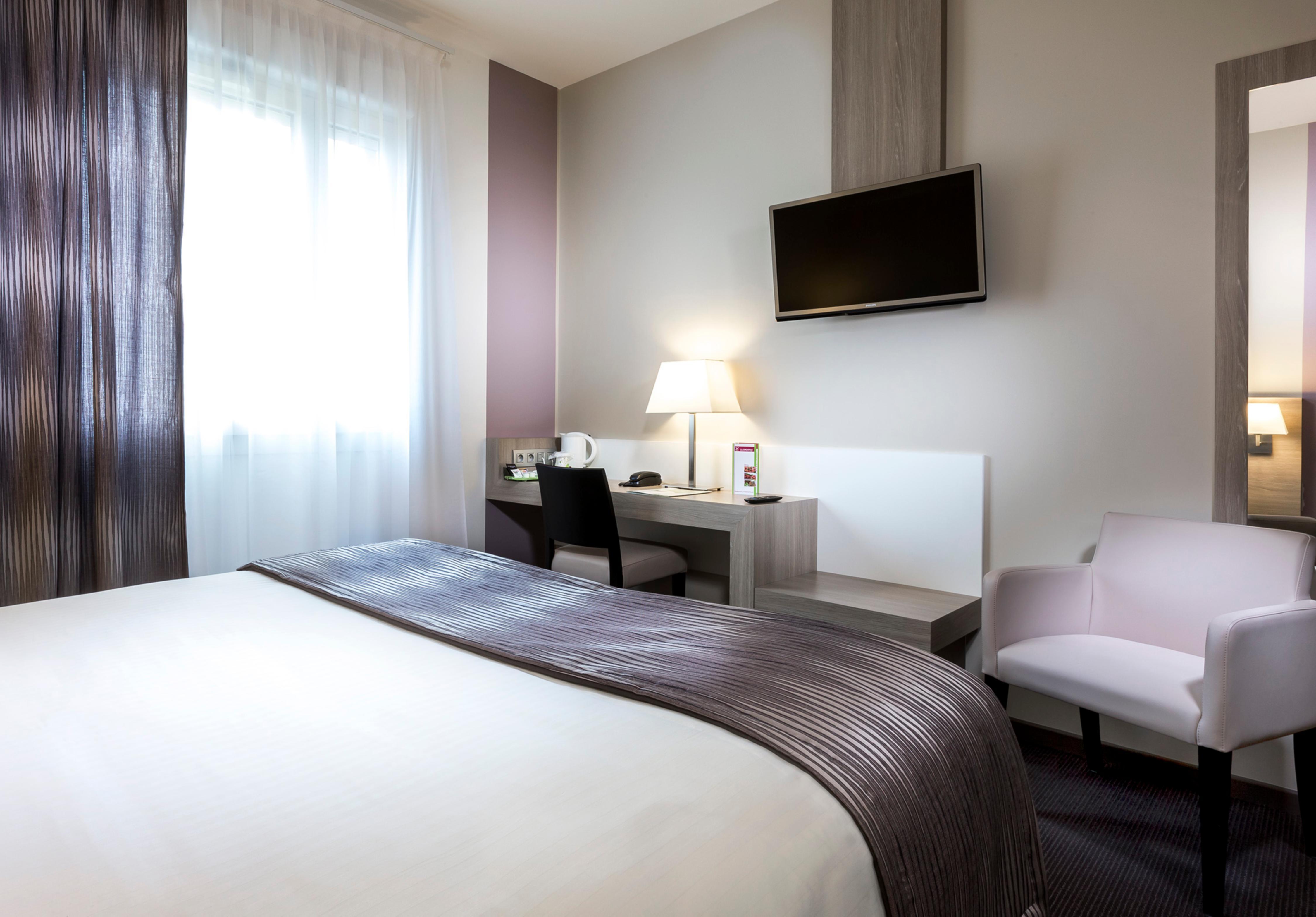 Hotel Campanile Metz Nord - Talange Esterno foto