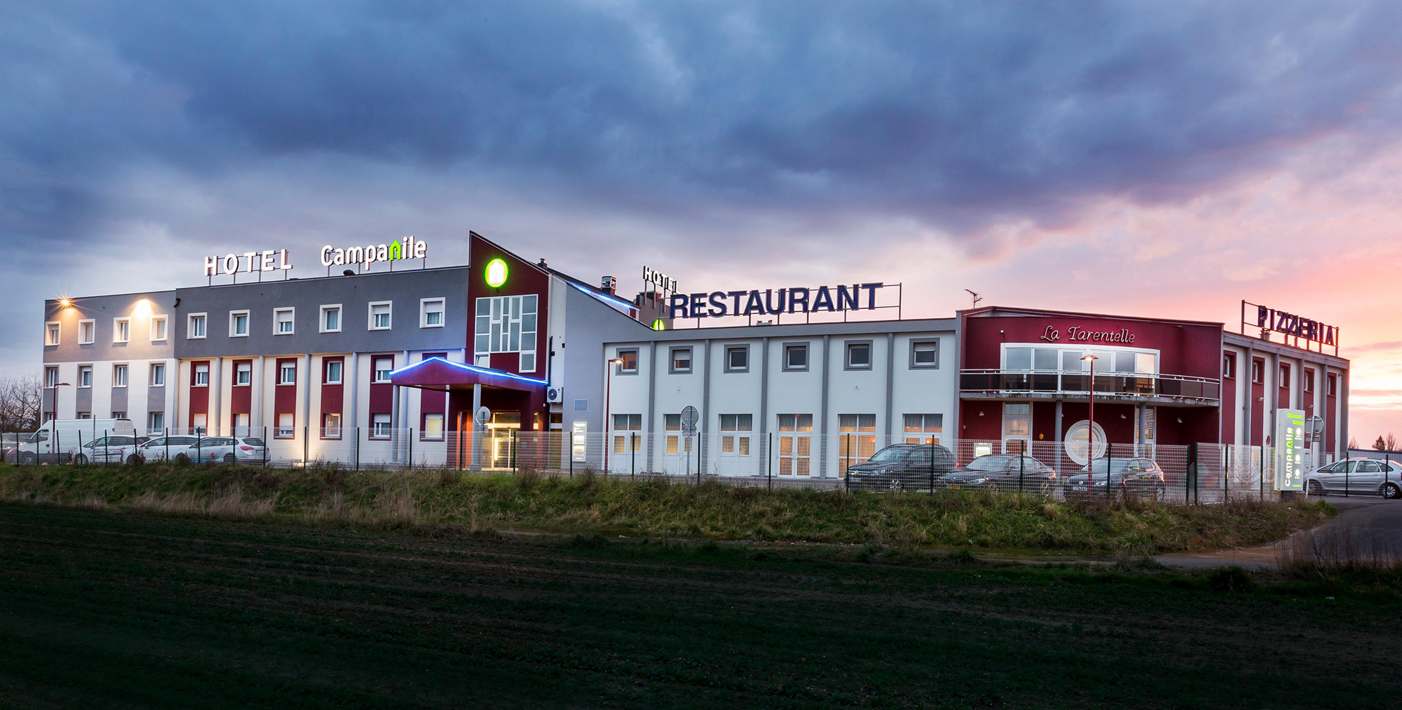 Hotel Campanile Metz Nord - Talange Esterno foto